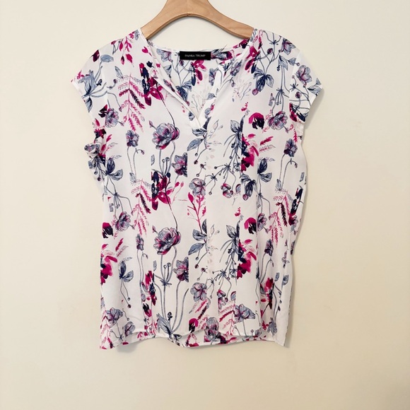 Ivanka Trump Tops - Ivanka Trump Womens  Blouse Multicolored Flutter Sleeve Floral V-neck Size Small